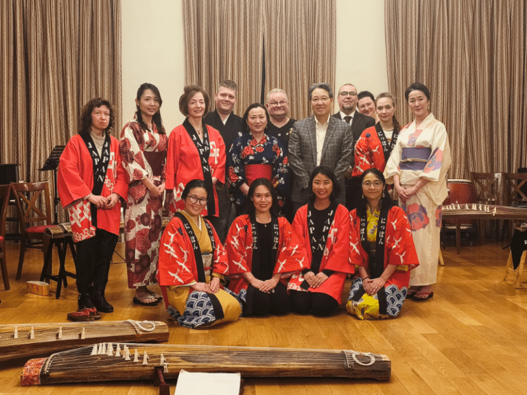 Zen gyakorlók a japán nagykövettel.